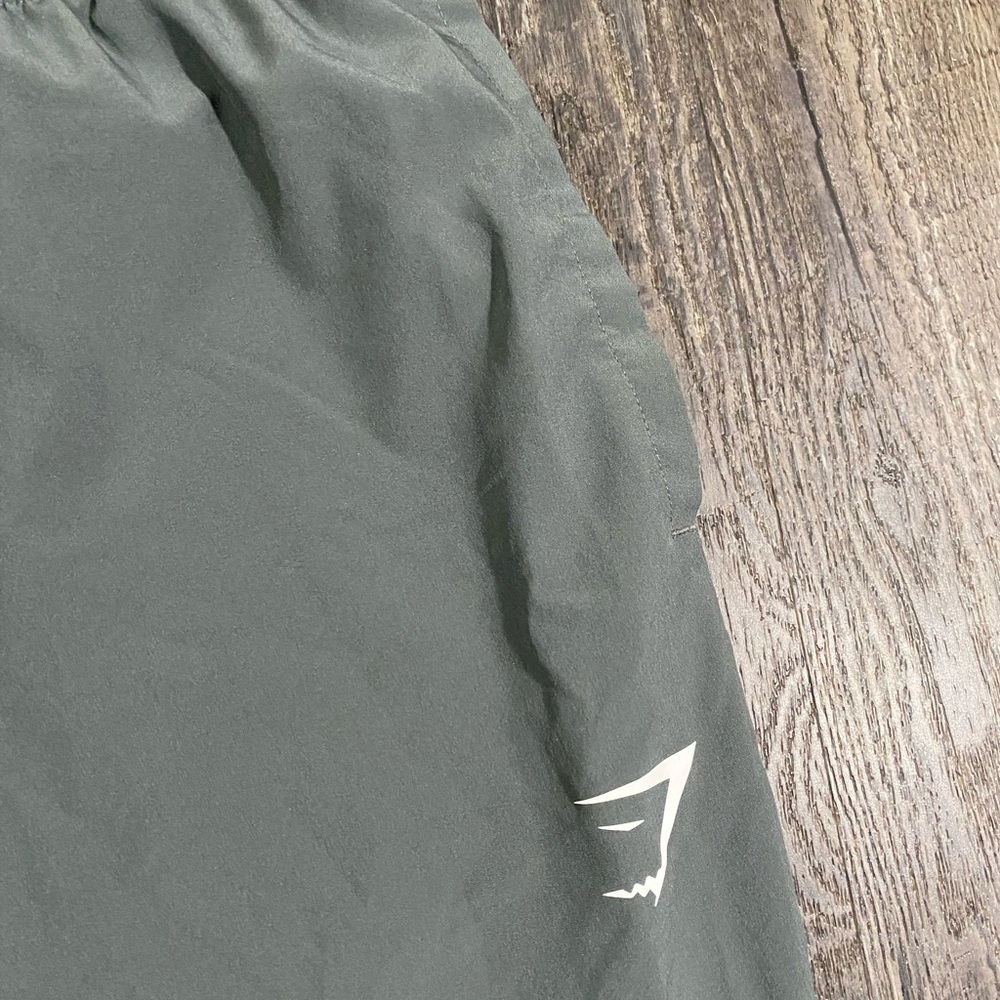 GYMSHARK Slim Fit Lightweight Mens Joggers - Picture 6 of 6